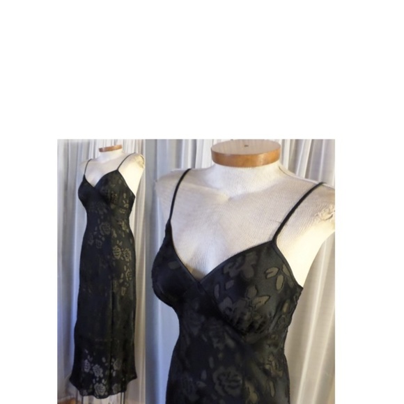 VINTAGE Victoria Secret Black Long Nightgown M Sli - Picture 4 of 8